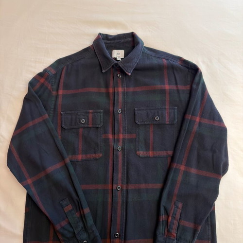 H&M checked shirt like new, size M to L, multicolor