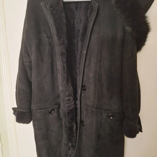 Mouton women's black used leather coat with natural fur