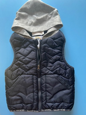 Orchestra baby sleeveless vest used for 18-month-old boy