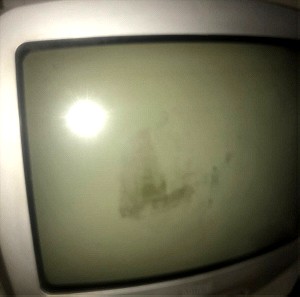 Μικρή τηλεόραση  PHILIPS κ συσκευή DVD BLUESKY.