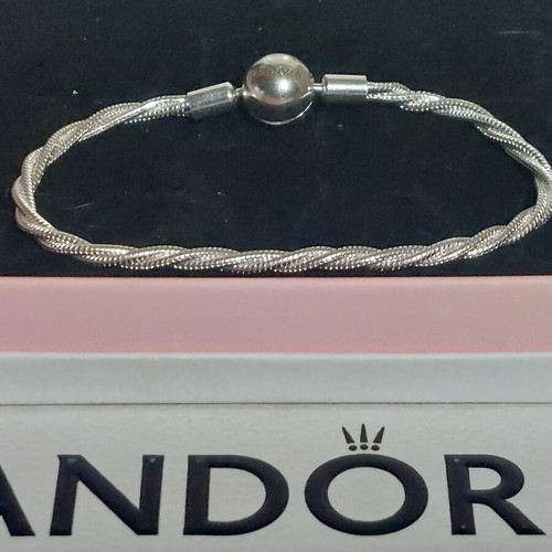 Pandora bracelet new, size 19 cm, silver with round clasp