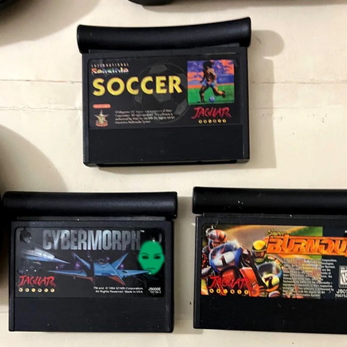 ATARI JAGUAR with 2 controllers and 3 games (PACK)