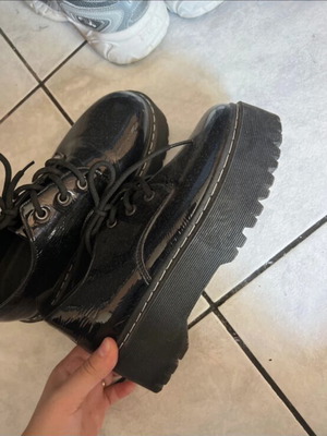 Shein shoes like new, black