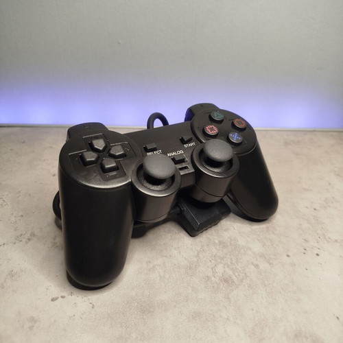 Wired controller for PlayStation 2 and 1 new, black