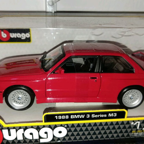 Bburago BMW M3 1988 1/24 new