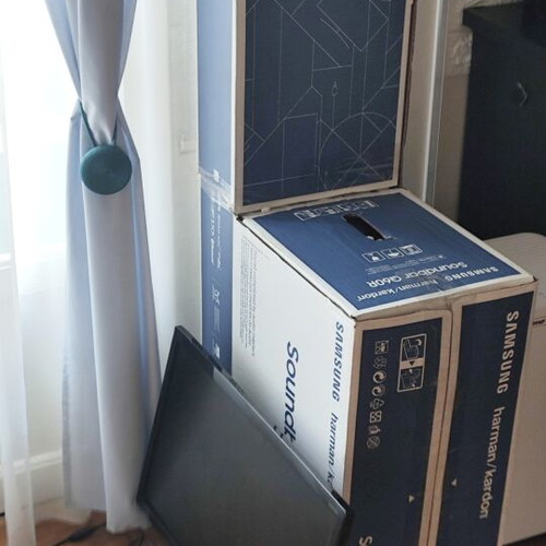 Samsung HW-Q60R Soundbar 5.1 with Wireless Subwoofer