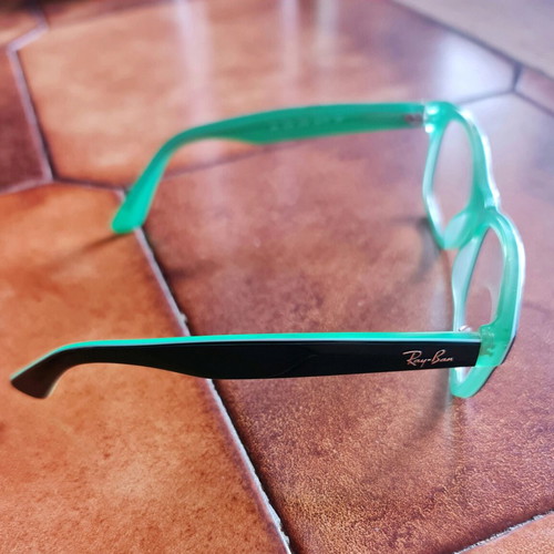 Ray Ban kids eyeglasses like new, black green