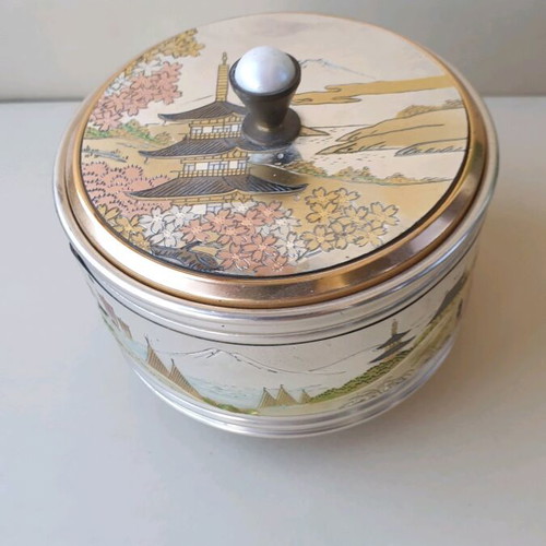 Vintage Japanese Sankyo music powder/jewelry box 1950-1960