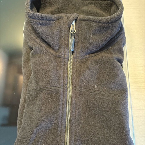 Mc Kinley sleeveless fleece vest like new, size large, black