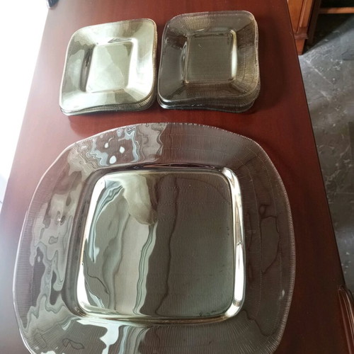 Glass platter with 6 plates like new, square shape