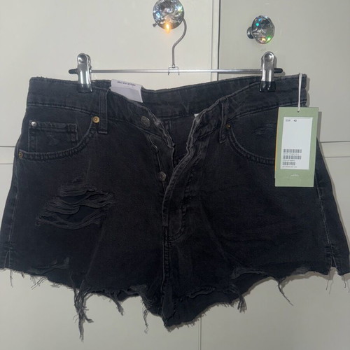 H&M shorts new, size 42, black