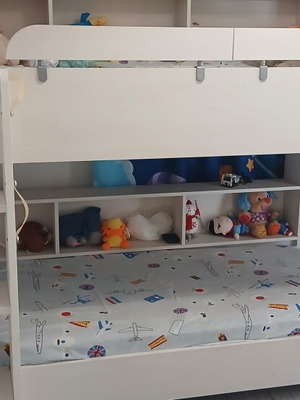 Children's bunk bed Neoset like new with mattresses