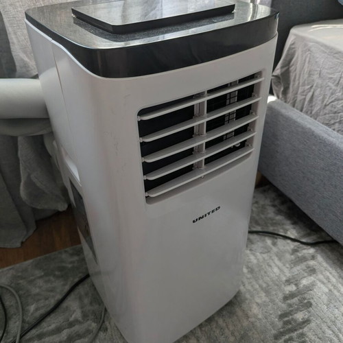 United UPC-8029 Portable Air Conditioner 8000 BTU like new, cooling only