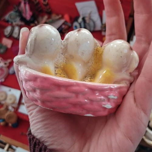 Small porcelain decorative with three puppies used