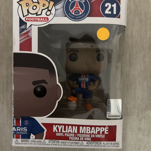 Kylian Mbappé Paris Saint-Germain vinyl figure