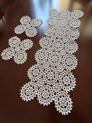 Handmade doily set white, vintage, like new