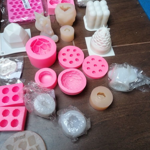 Candle making materials like new, including scents and molds