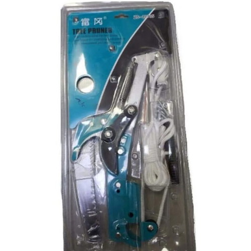 Telescopic Pole Pruner 2.5m new with built-in saw