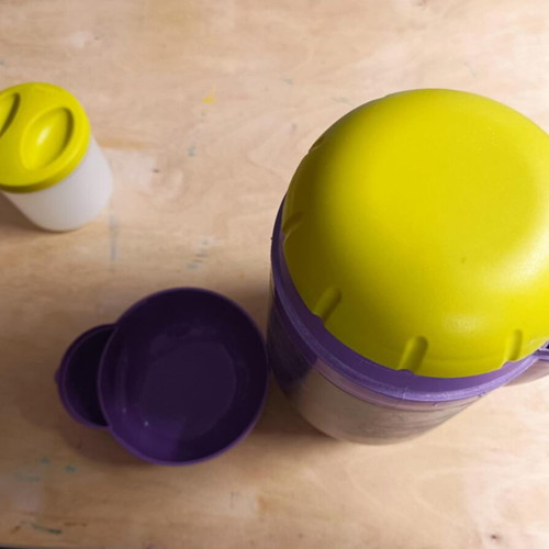 Chicco thermos used with container and spoon knife