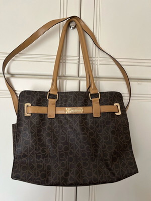 Calvin Klein brown handbag like new