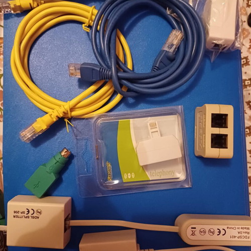 Telephony and internet cable pack like new