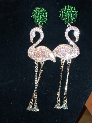 Flamingo stud earrings like new, impressive