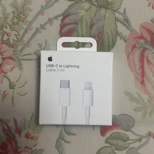 Apple USB-C to Lightning Cable new, genuine sealed