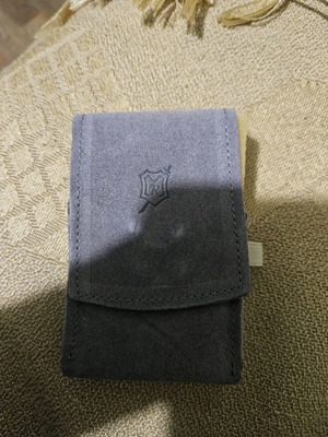 Cigarette case like new, suede leather with magnetic buttons