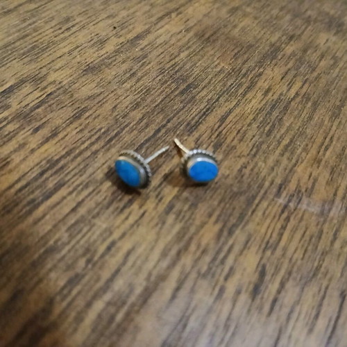 Vintage women's earrings with blue stone used