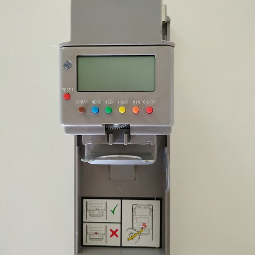 Professional room spray with automatic spray without battery