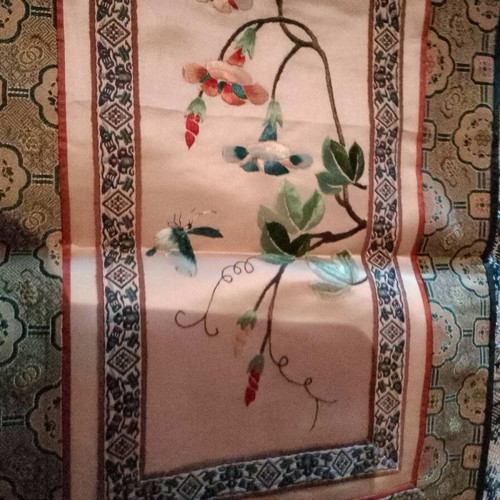 Chinese satin embroidery with silk threads