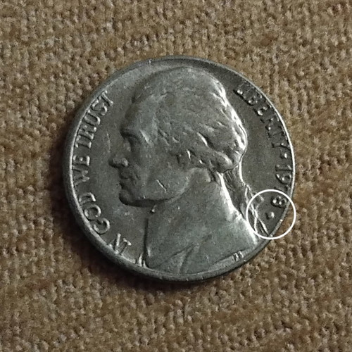 America lot with mint error D! Quarter Dollar 1982 and Jefferson Nickel 1978 used