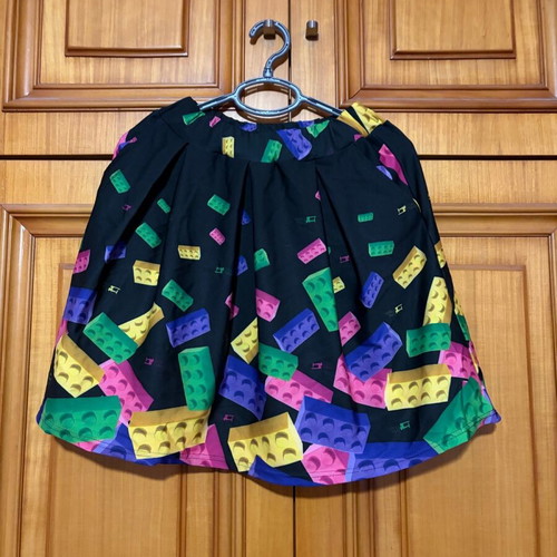Chic Mess Lego skirt new, size L, black and multicolor