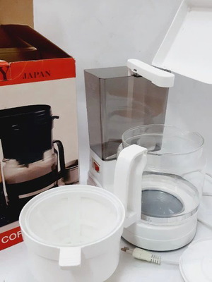 Sunny Electric Coffee Maker like new, white and transparent