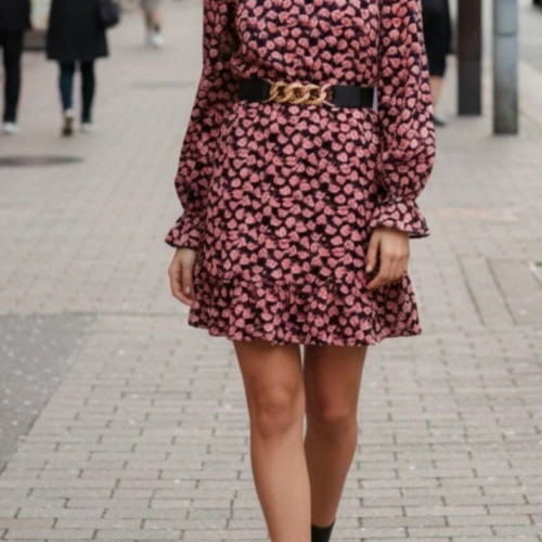 Shein flower dress like new, size medium, black and pink