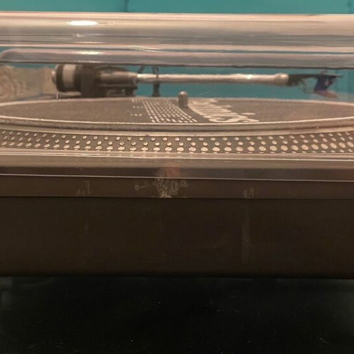 Technics 1210 MK2 turntable like new