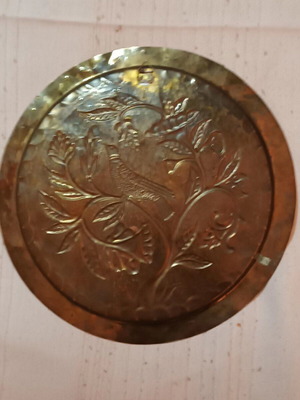 Brass plate used, diameter 28.5 cm