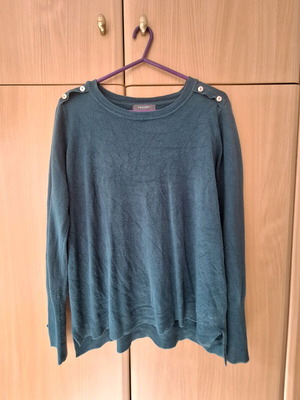 Primark knitted sweater like new, size L, green