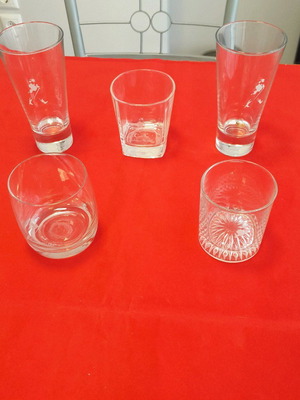 Jonny Walkers glasses new, pack of 5 (2 tall, 3 short)