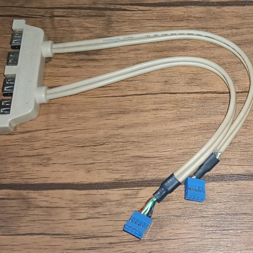 Dual 9 Pin Motherboard Header with Quad 4 USB 2.0 Female Port Cable used