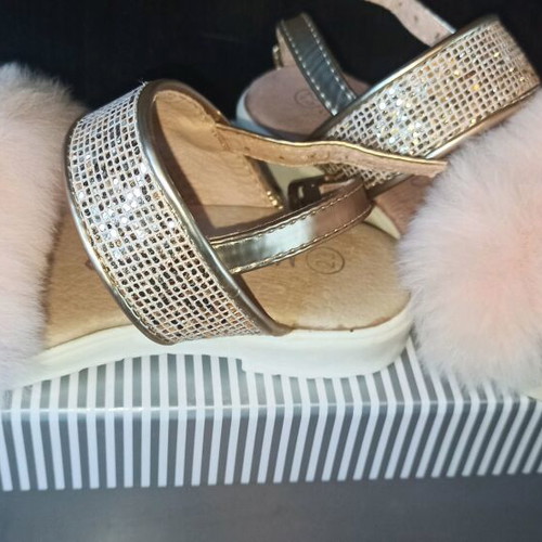 Mix Mind sandals like new with fur size 23
