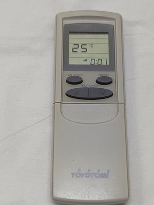 Toyotomi Y812A remote control used, works well