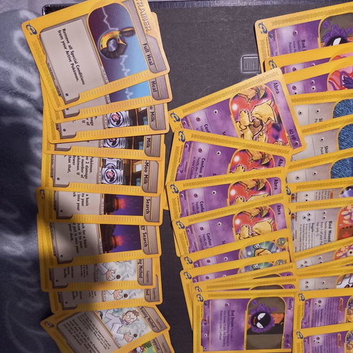 Expedition Base Set Theme Deck Echo Pokemon boxed full with mint cards and brochures-coin like new