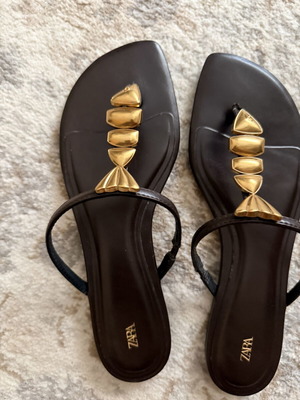 Zara flat sandals brown and gold, like new