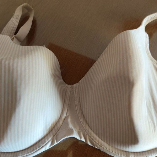 Triumph beige bra 105D, modern soft with light padding and underwire