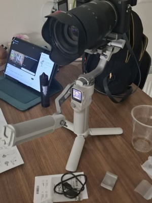 DJI RS4 Mini Combo gimbal like new