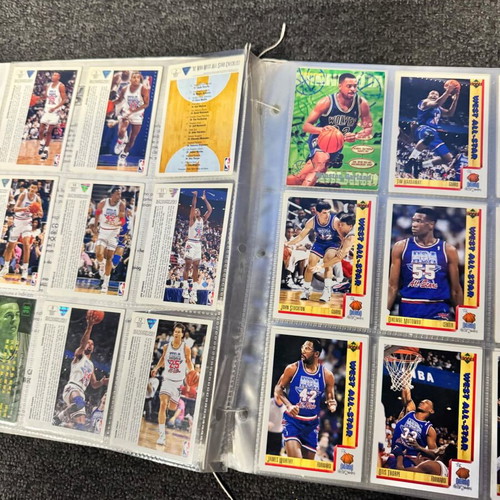 Upper Deck albums used, pack of 2 with 477 NBA Fleer cards
