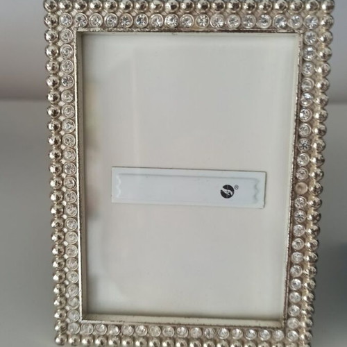 Photo frames like new, silver with crystals, set of two
