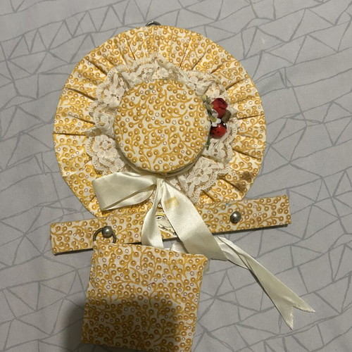 Handmade wall hat decoration like new
