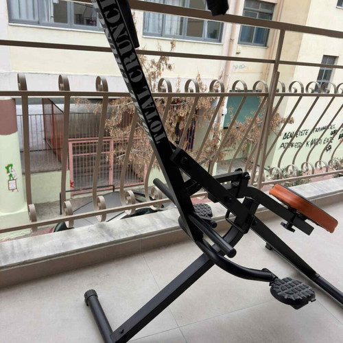 Elliptical machine like new, easy to store